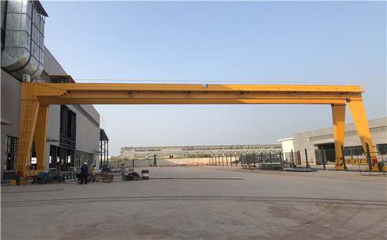 歐式起重機(jī)(門式起重機(jī)結(jié)構(gòu)，歐式電動(dòng)葫蘆機(jī)構(gòu)）