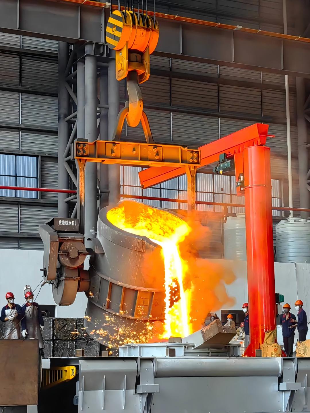 鑄造起重機(jī).jpg